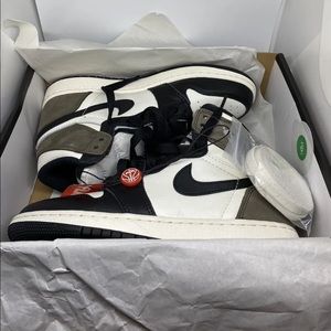 🖤🤎NWT AIR JORDAN 1 RETRO HIGH OG GS “Dark Mocha”🖤🤎